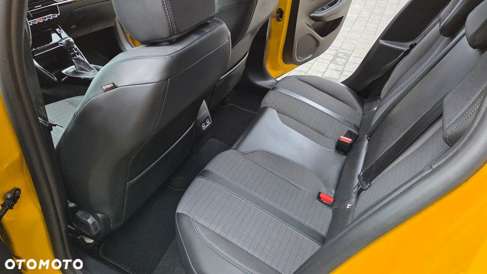 Peugeot 208 PureTech 100 Allure - 17