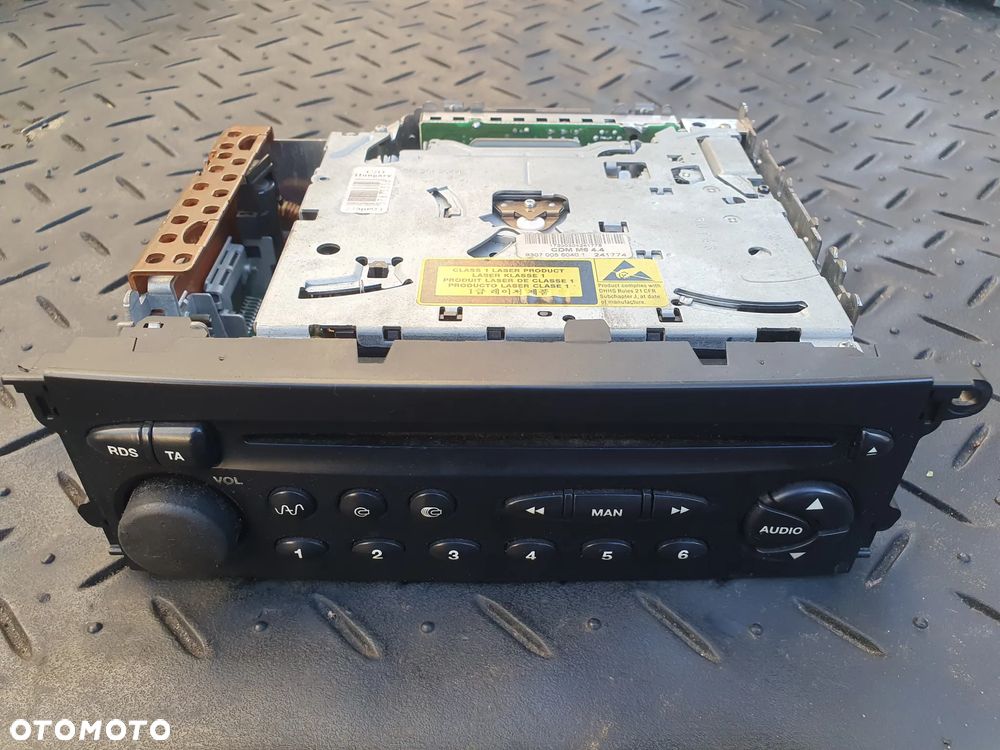 Citroen Xsara II radio radioodtwarzacz CD 96489437XT - 1