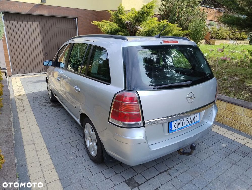 Opel Zafira ver-1-9-cdti-elegance - 3