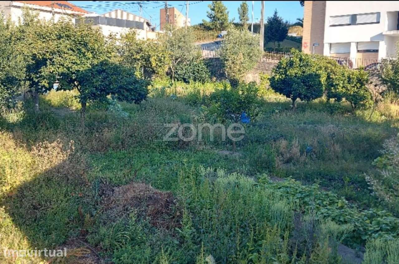 TERRENO para CONSTRUÇÂO - Grande imagem: 2/17