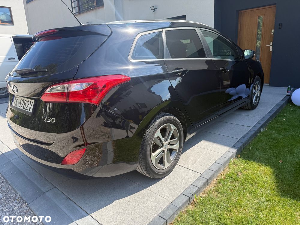 Hyundai i30 1.4 CRDi Classic + - 26