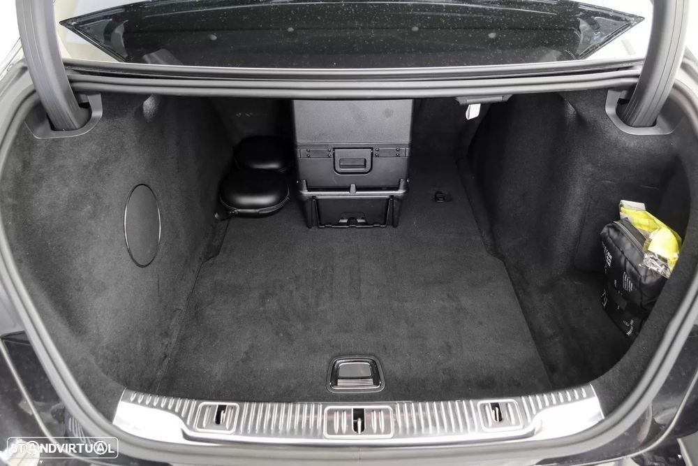 Mercedes-Benz S 680 Maybach 4Matic - 33