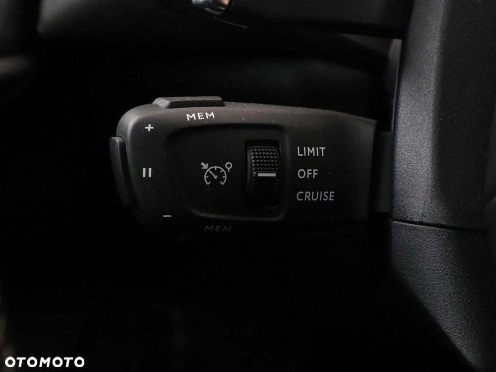 DS Automobiles DS 3 Crossback 1.2 PureTech Grand Chic - 34