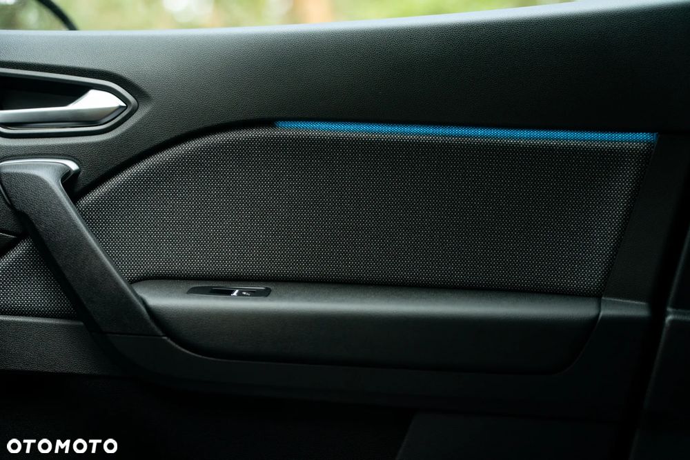 Renault Captur TCe Mild Hybrid 160 EDC TECHNO - 9