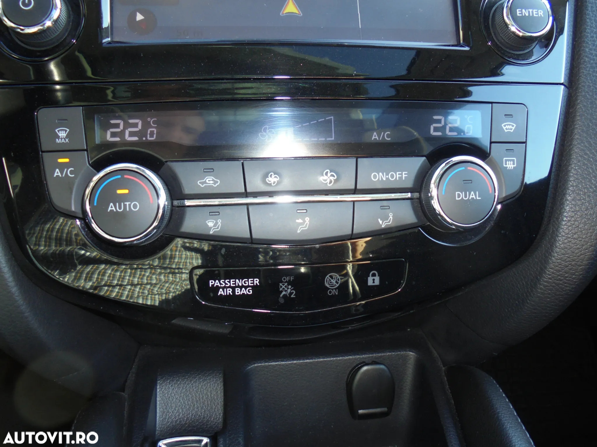 Nissan Qashqai 1.6L dCi Start/Stop 4X4-i N-Connecta - 34