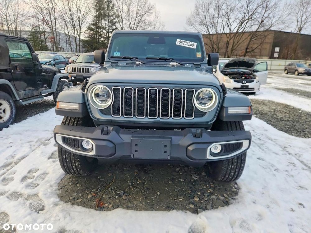 Jeep Wrangler - 2