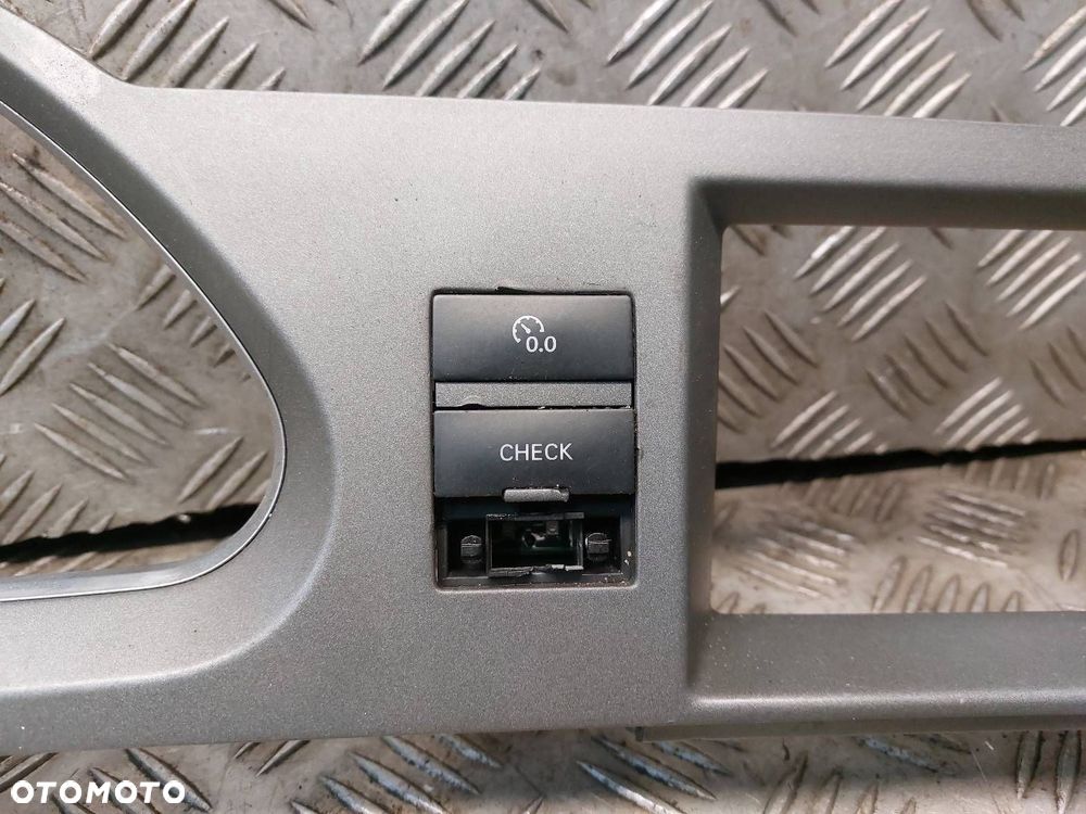 RAMKA LICZNIKA  AUDI A6 C6 4F1941531D 4F1857115D 4F1927227A 4F0927123A - 5