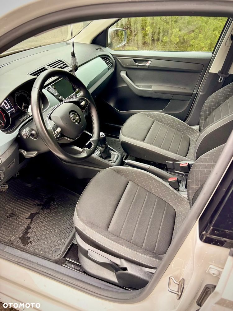 Skoda Fabia 1.0 Active - 12