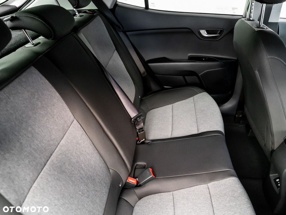 Kia Stonic 1.0 T-GDI Business Line - 17