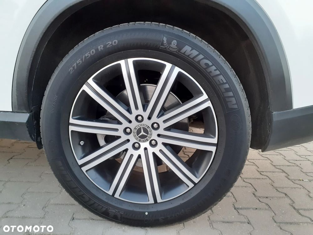 Mercedes-Benz GLE 300 d 4-Matic - 15