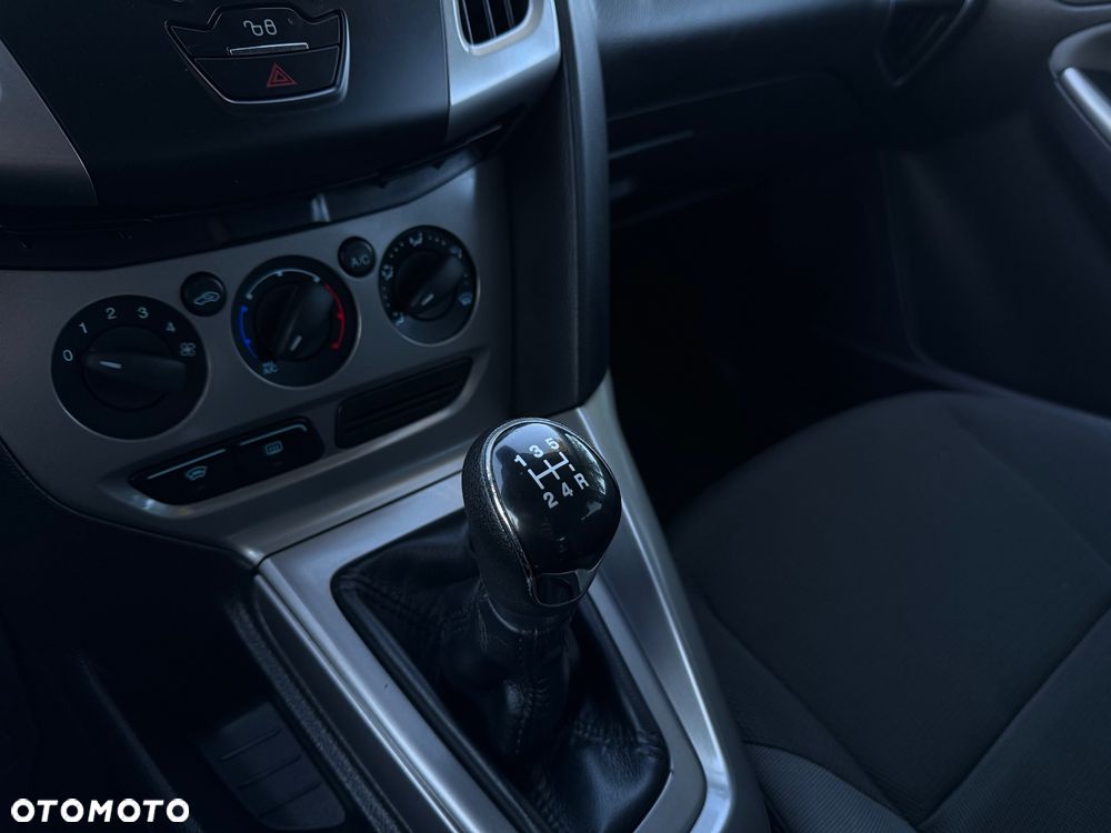 Ford Focus 1.6 TI-VCT Champions Edition - 33
