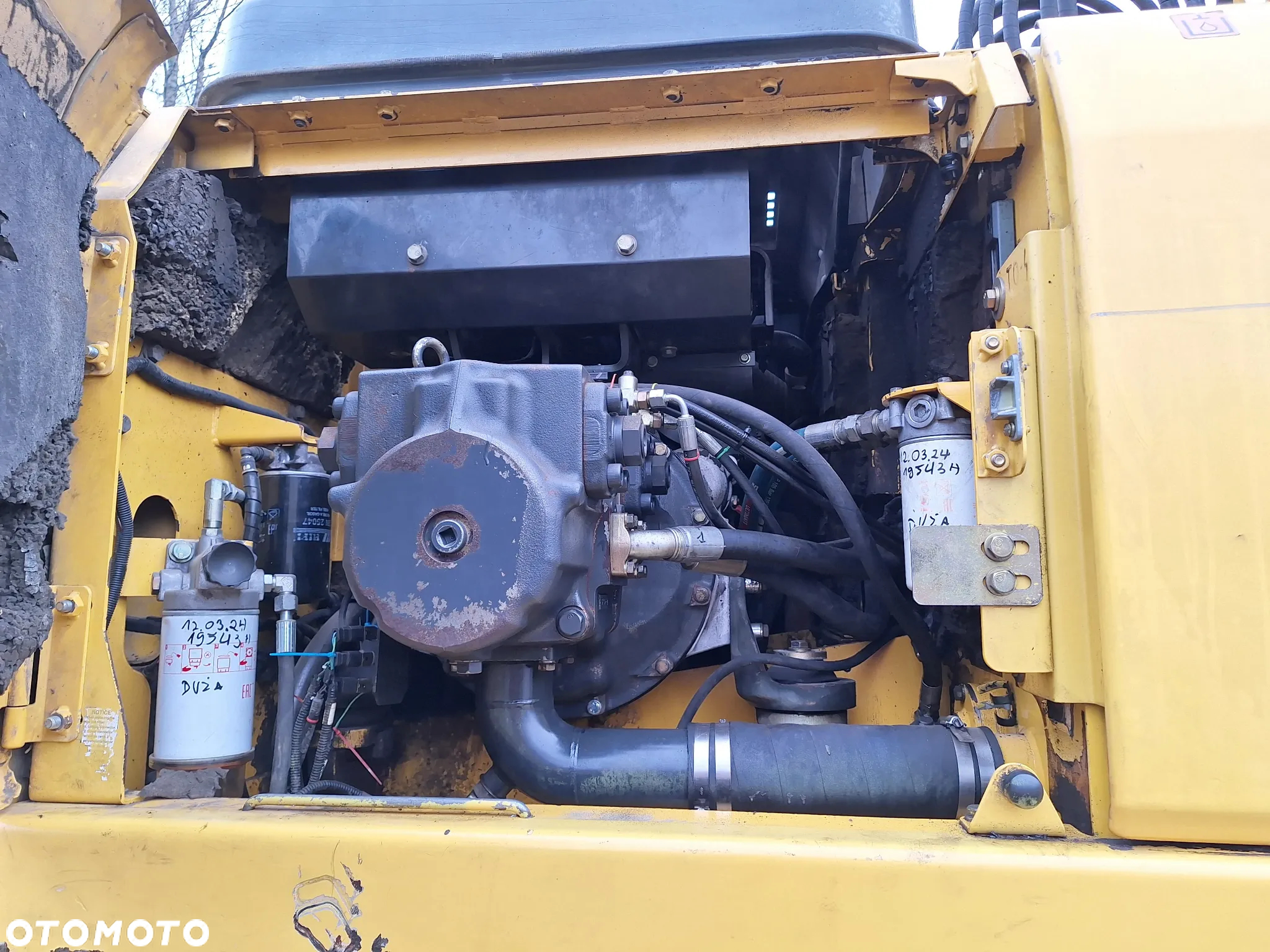 Komatsu PW 220 - 7E0 - 15
