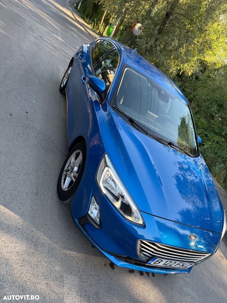 Ford Focus 1.0 EcoBoost Active - 3