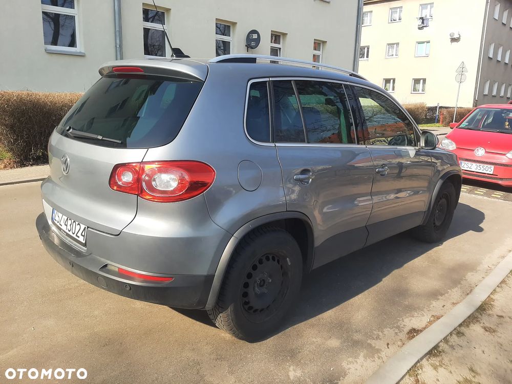Volkswagen Tiguan - 4