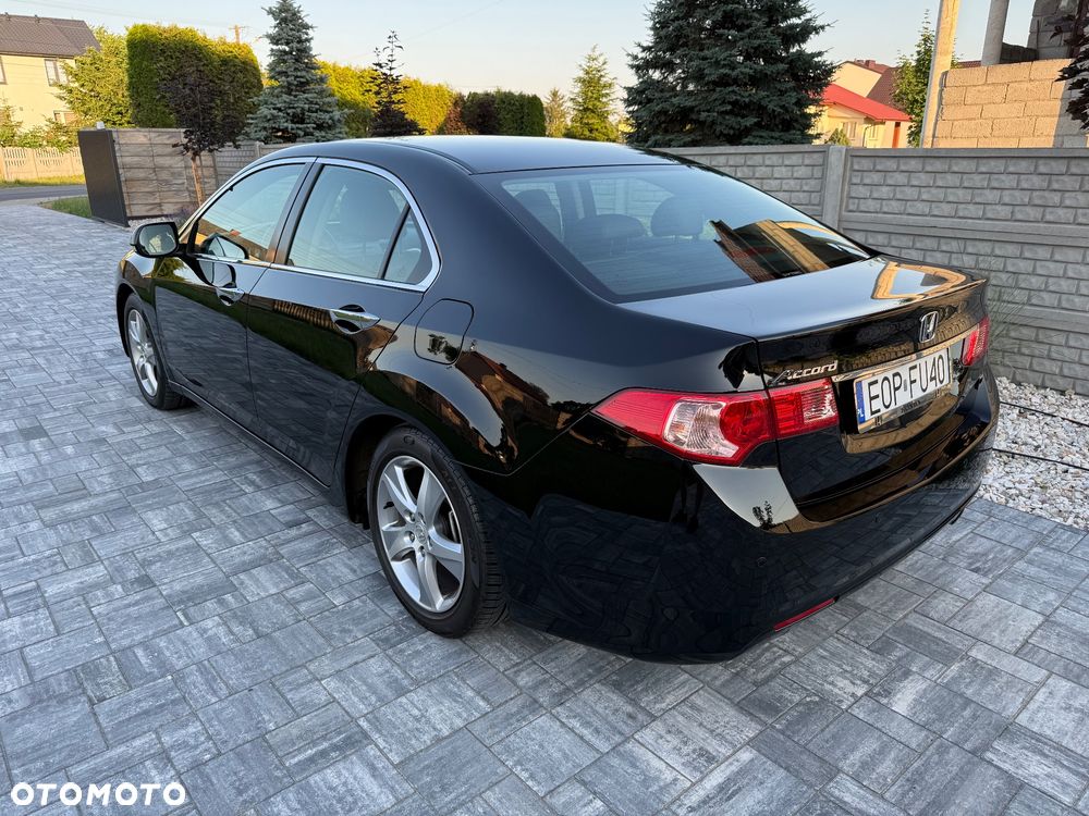 Honda Accord 2.0 Executive - 8