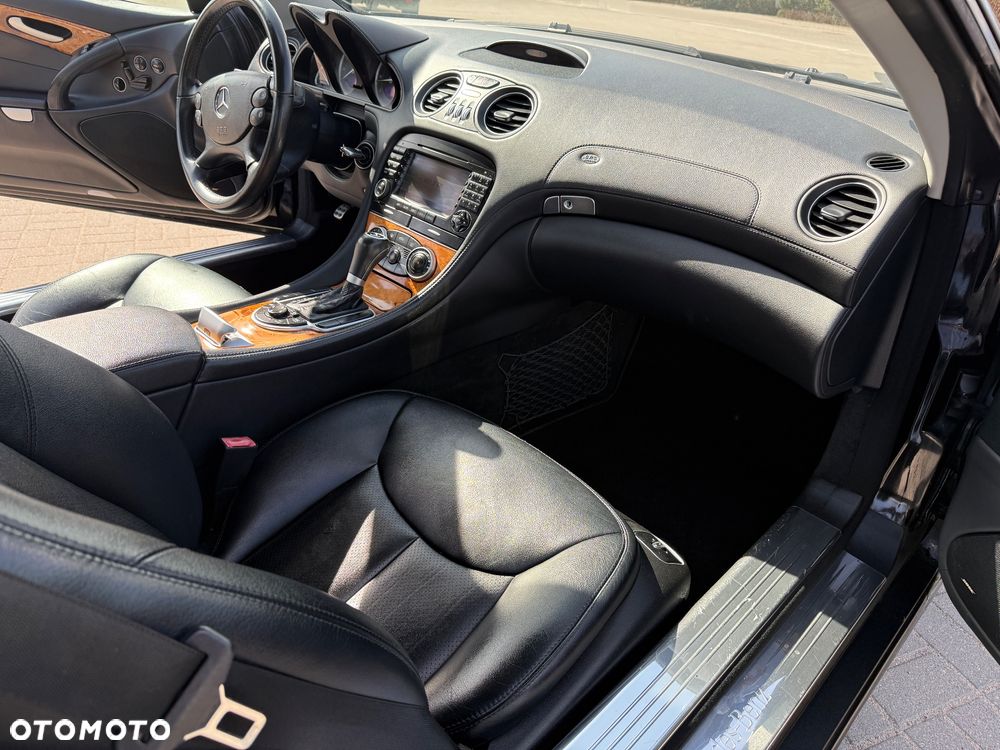 Mercedes-Benz SL - 11