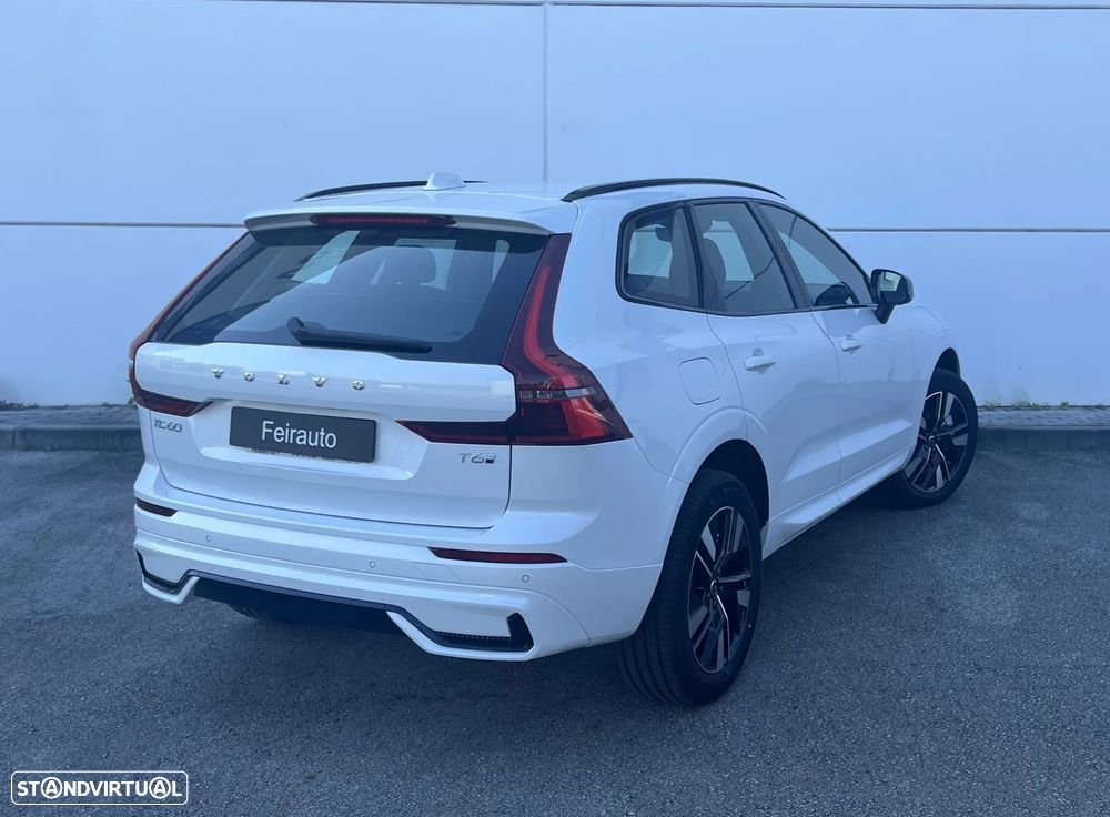 Volvo XC 60 2.0 T6 PHEV Plus Dark AWD - 2