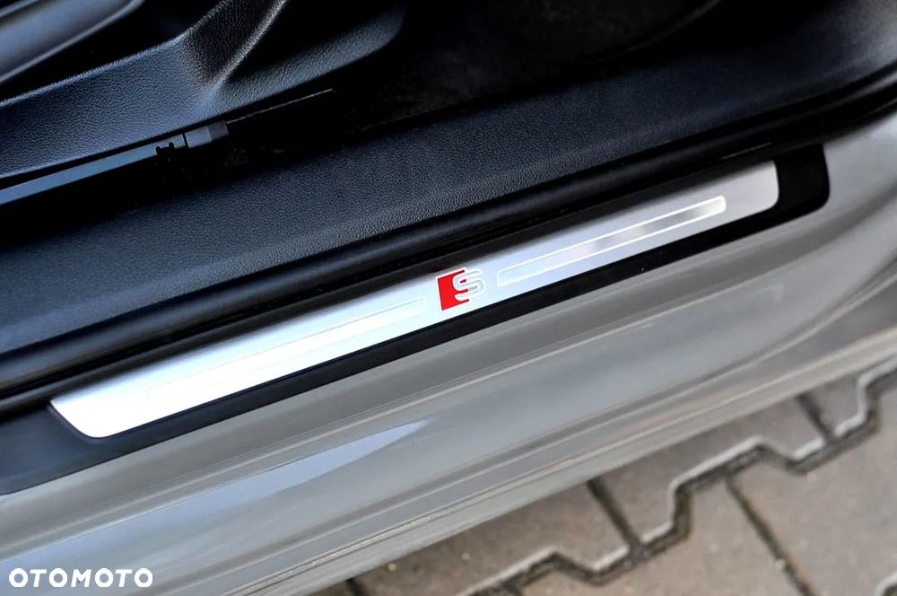 Audi A4 Avant 40 TDI S Line S tronic - 22