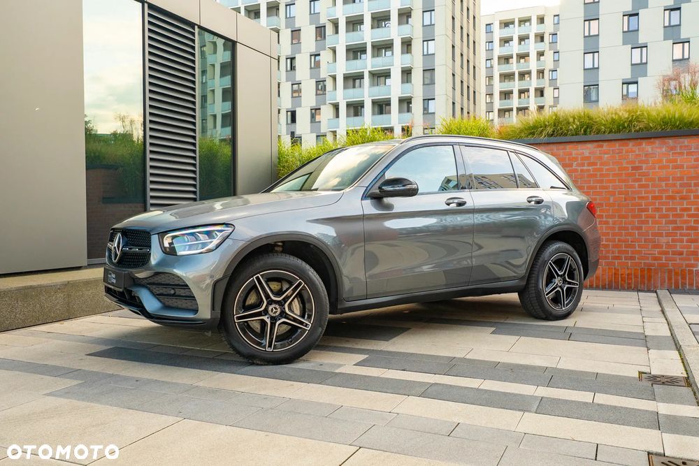 Mercedes-Benz GLC 300 e 4-Matic - 29