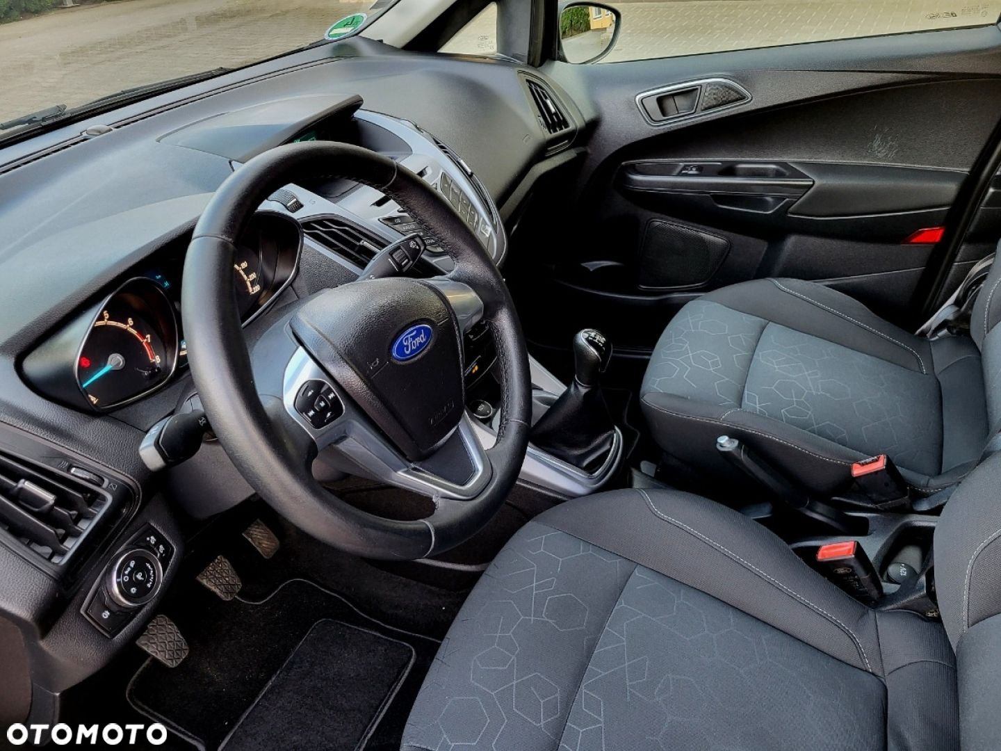 Ford B-MAX - 29