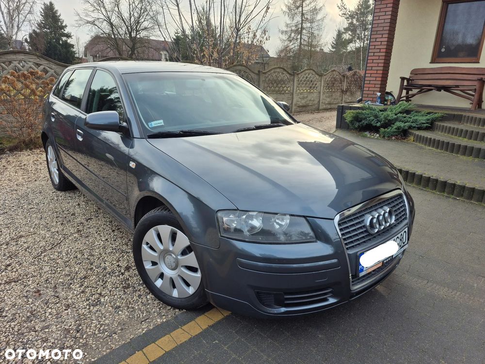 Audi A3 Sportback 1.9 TDI Ambiente - 2