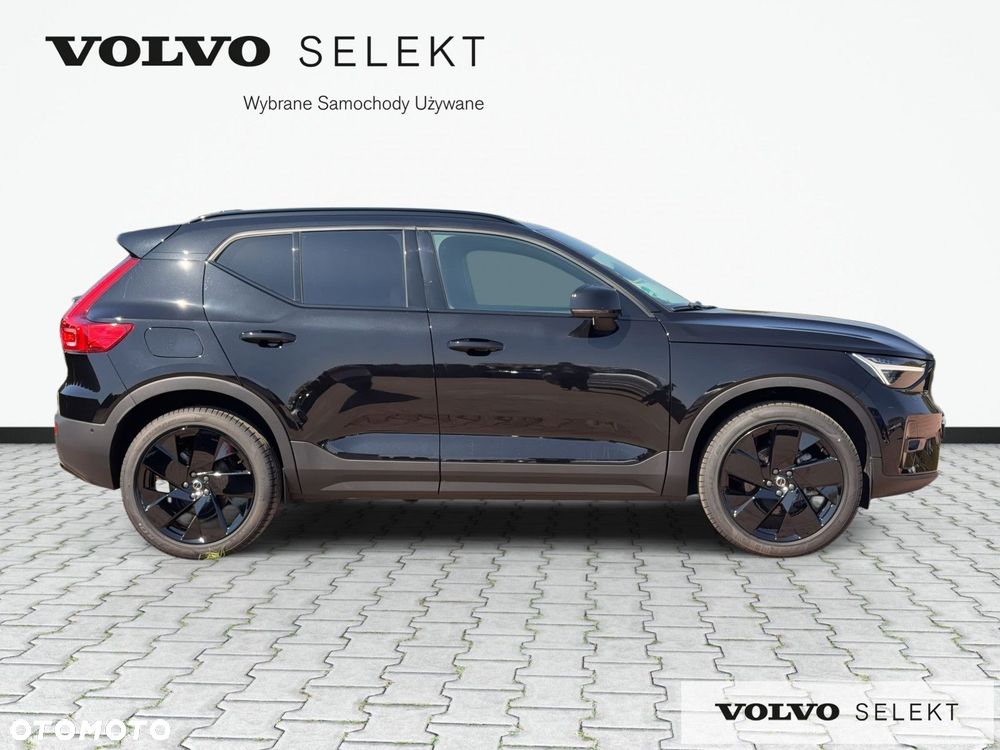 Volvo XC 40 B4 B DKG Ultra Black Edition - 5