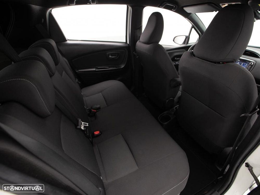 Toyota Yaris 1.5 HSD Square Collec.White - 11
