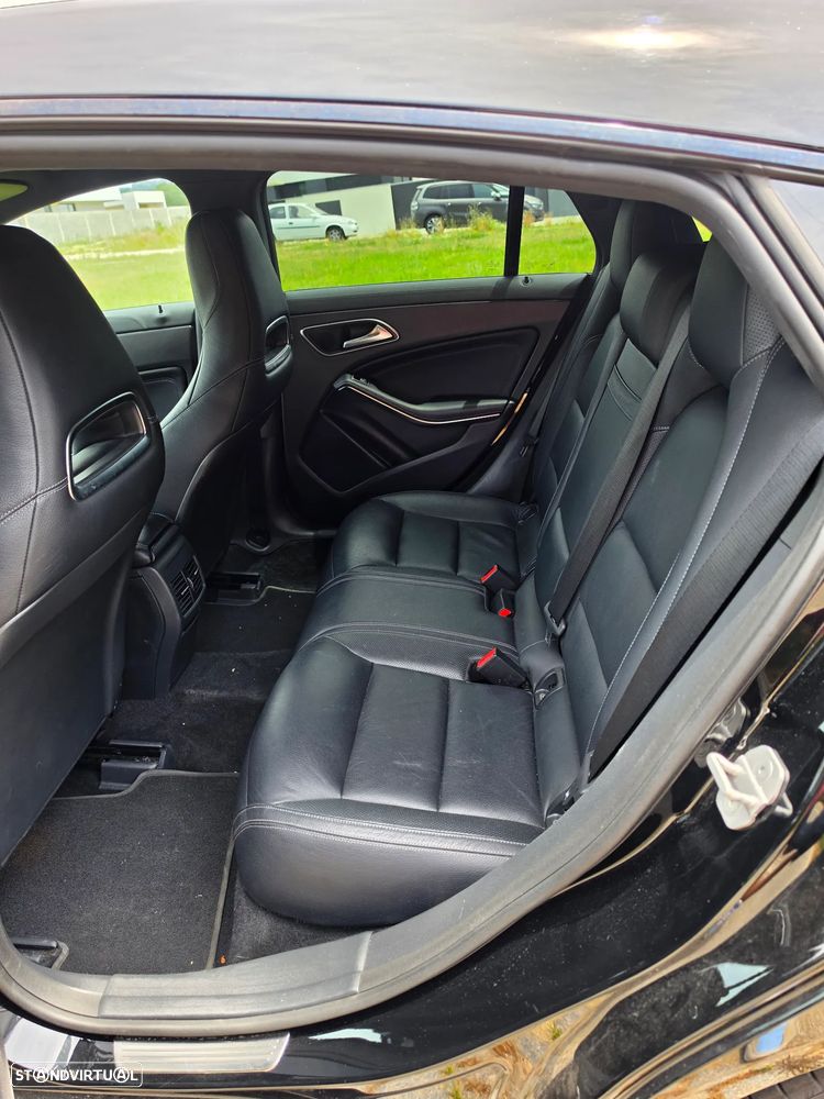Mercedes-Benz CLA 220 (CDI) d 4Matic 7G-DCT AMG Line - 8