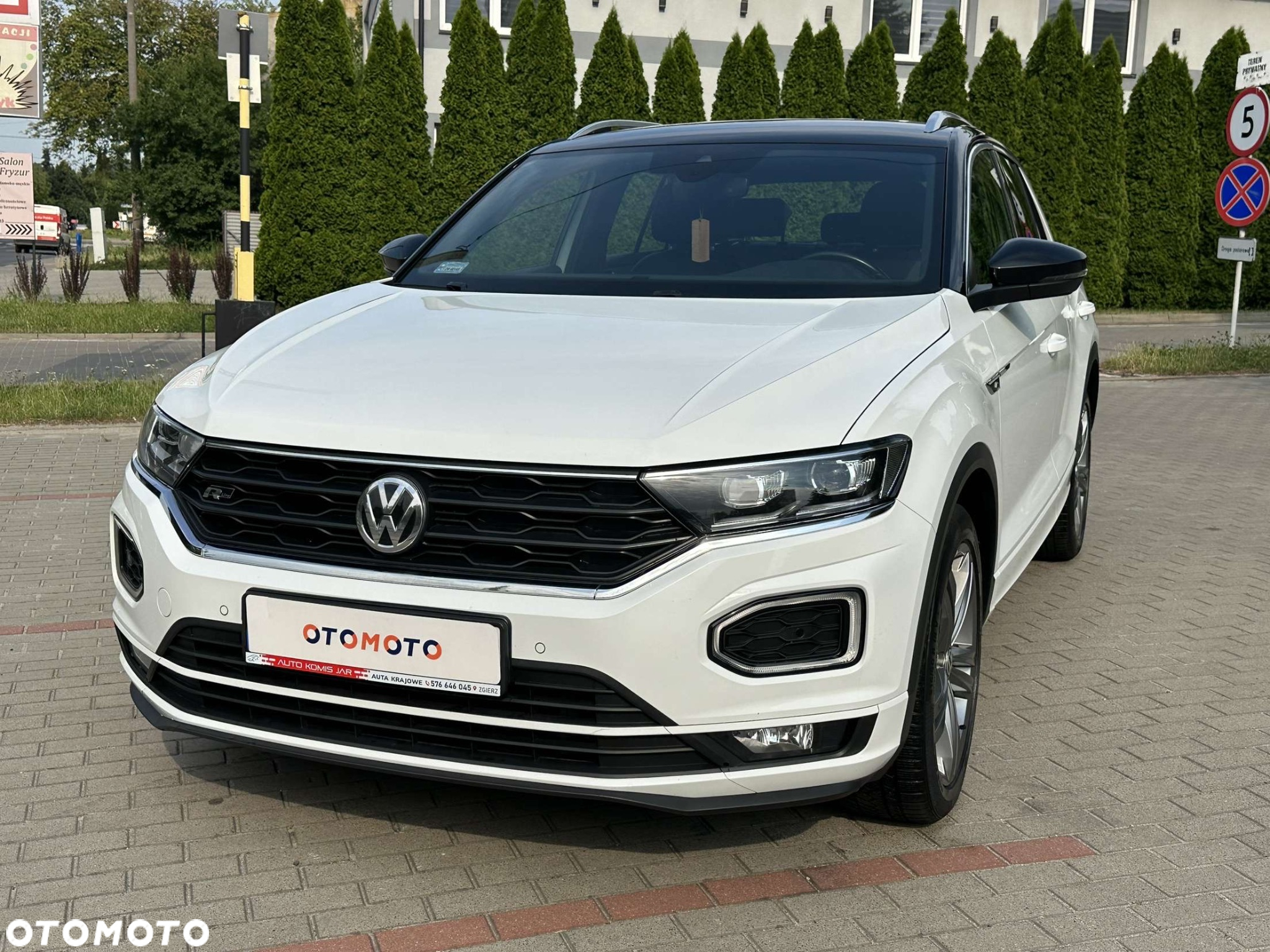 Volkswagen T-Roc - 3