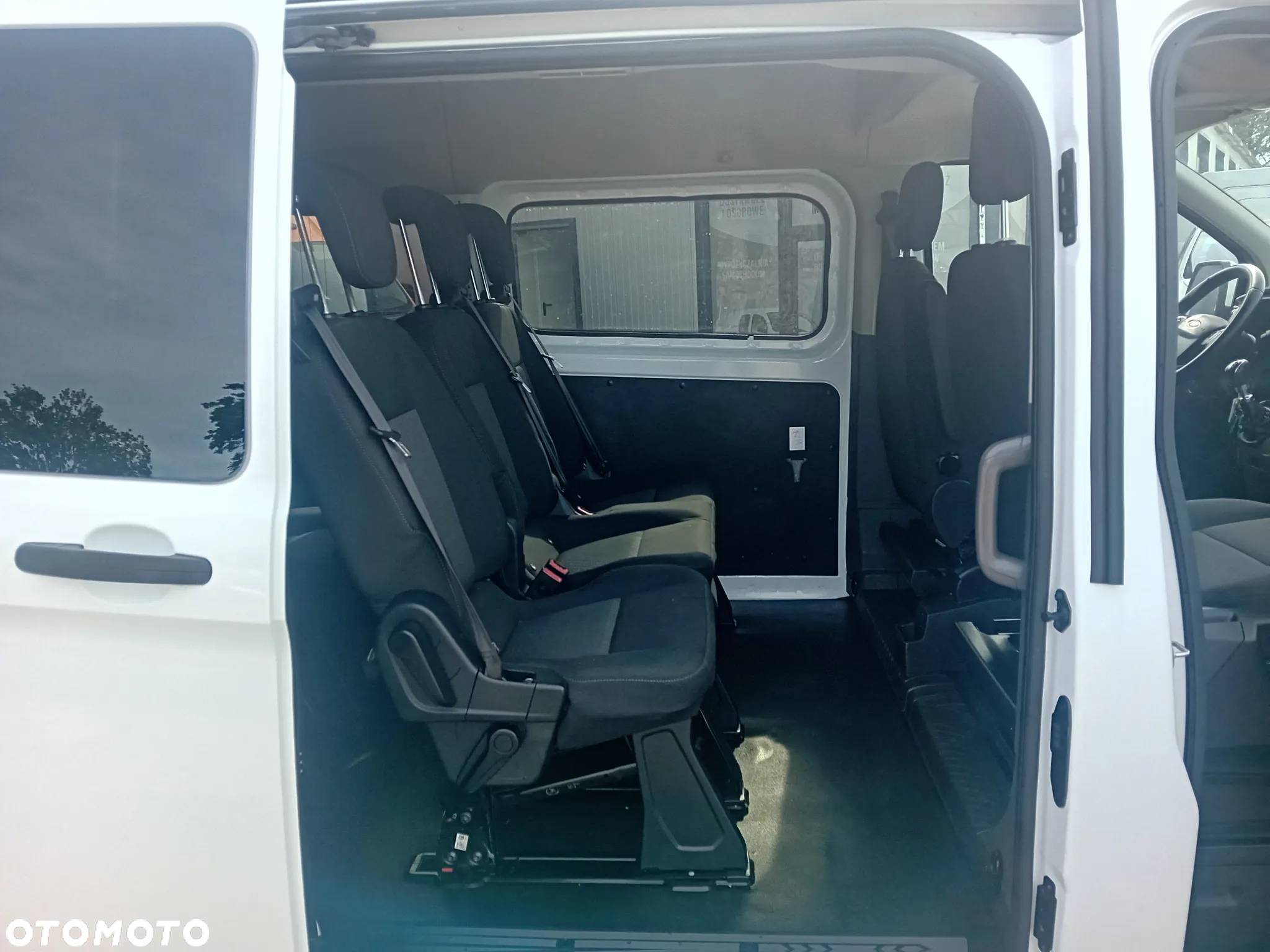 Ford Transit Custom - 12