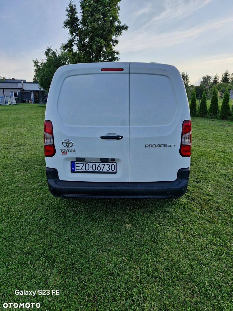 Toyota Proace City - 13