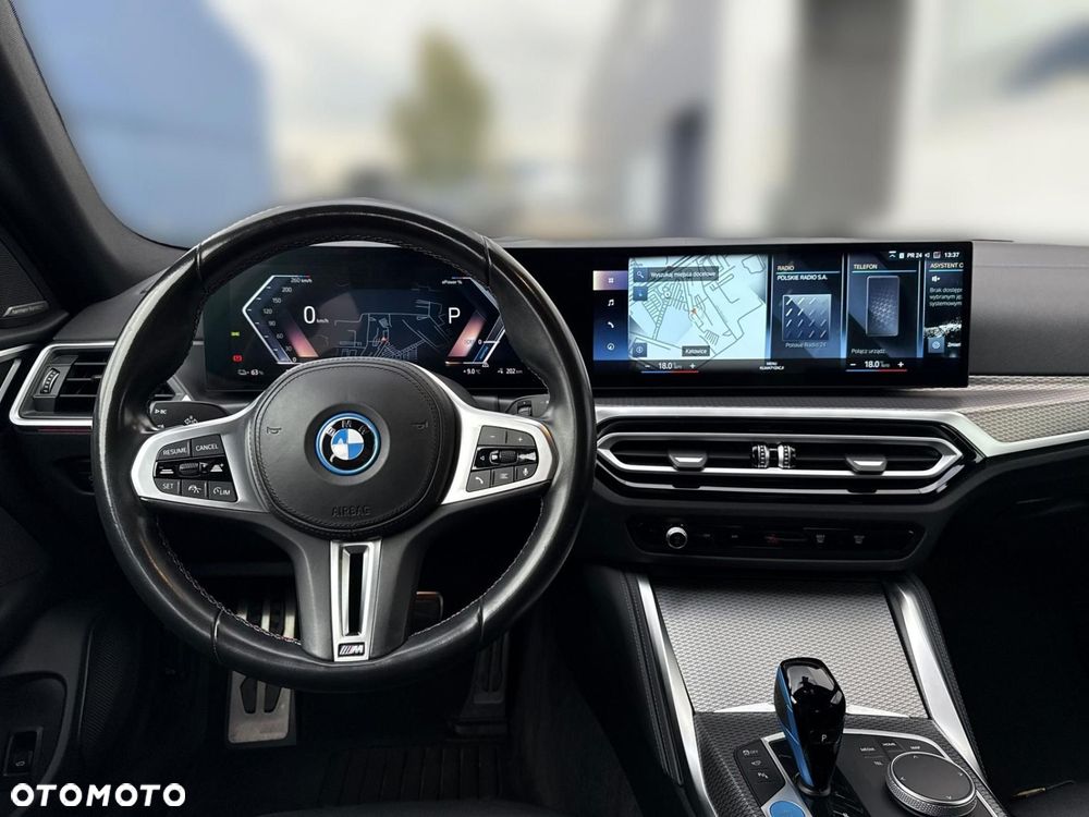 BMW i4 - 14