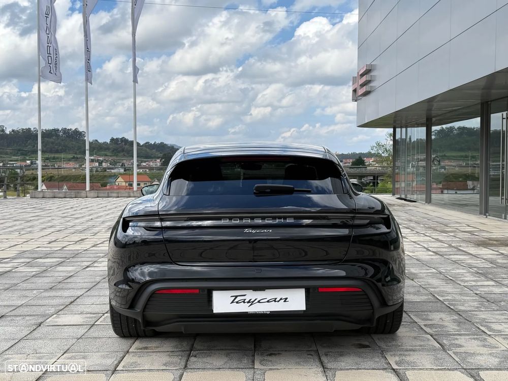 Porsche Taycan Sport Turismo - 8