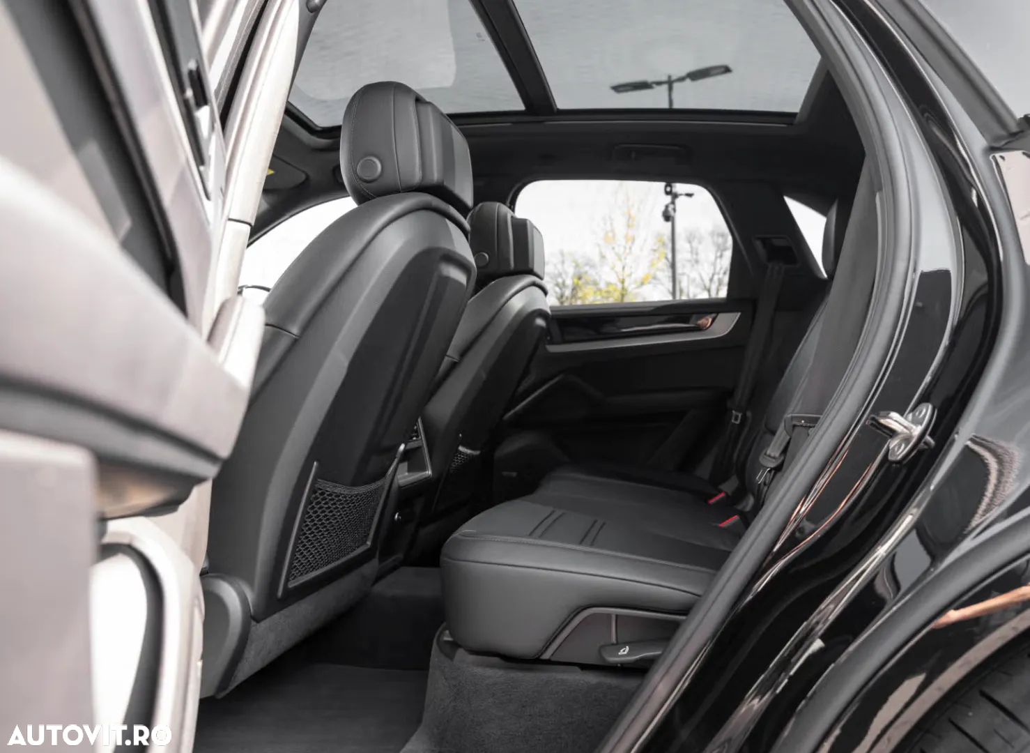 Porsche Cayenne - 9