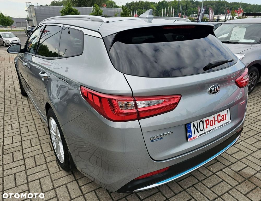 Kia Optima - 11