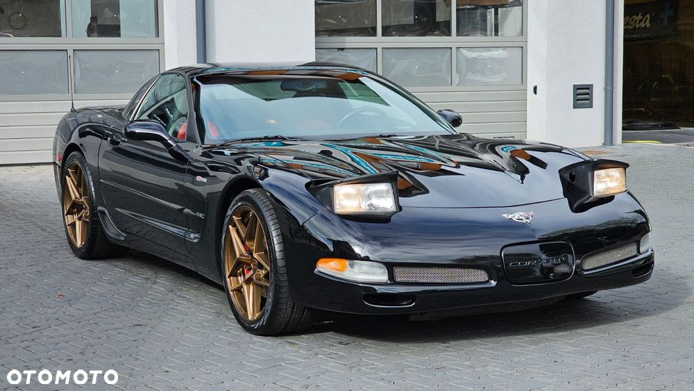 Chevrolet Corvette - 13