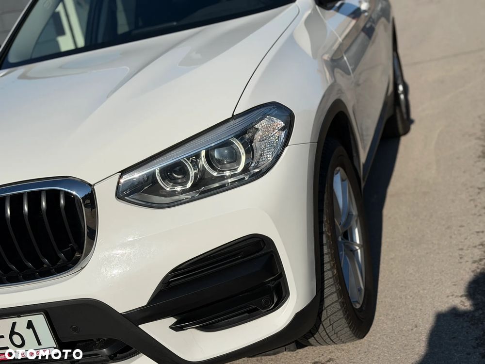 BMW X3 xDrive20d MHEV Advantage - 39