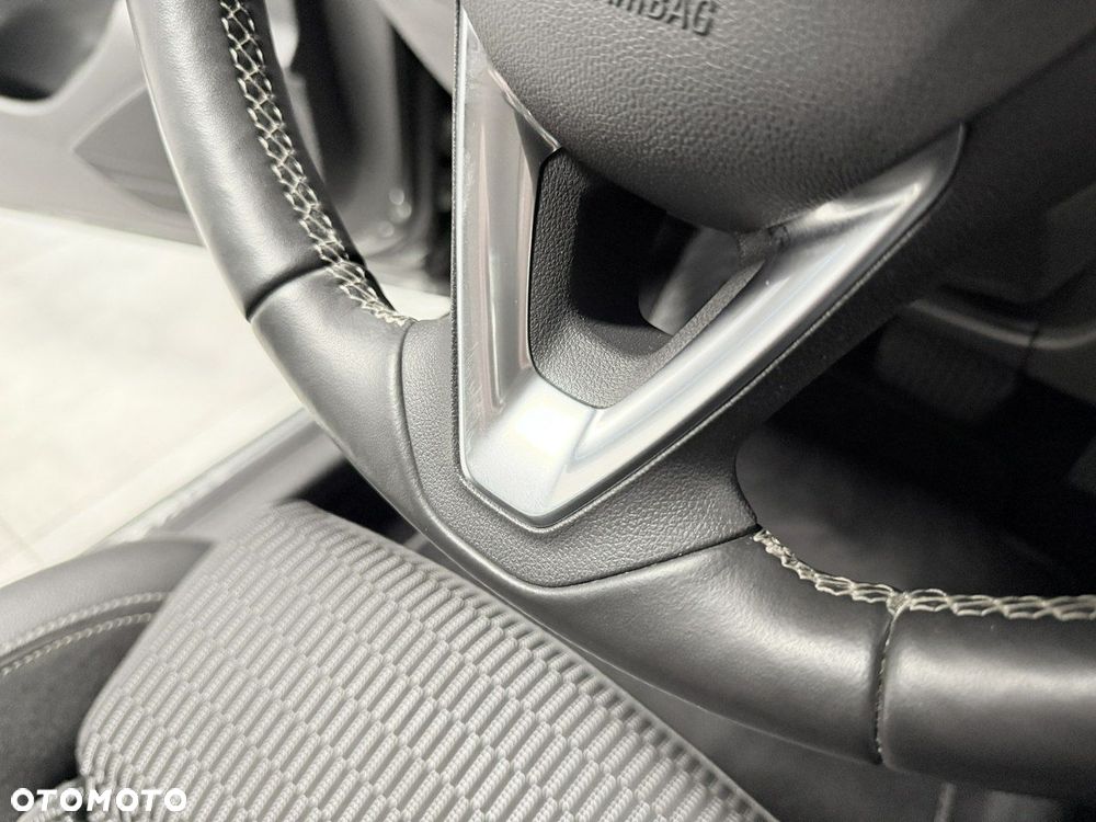 Opel Insignia - 29