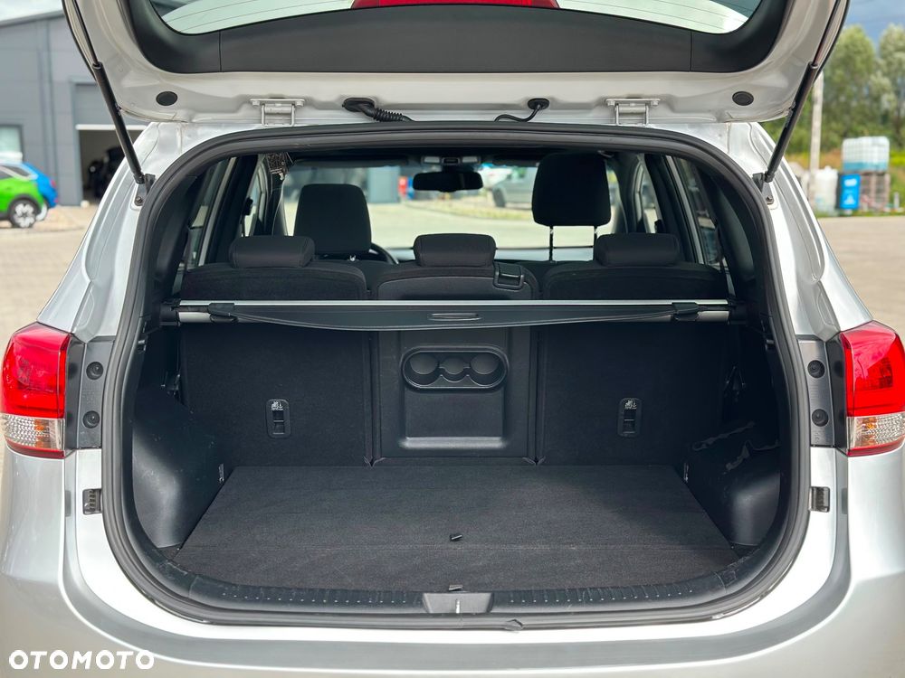 Kia Carens 1.7 CRDi 136 Fifa World Cup Edition - 15