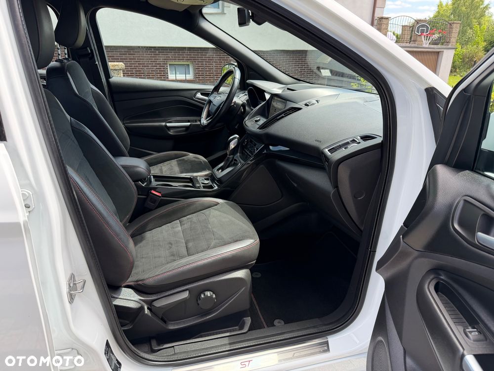 Ford Kuga 2.0 TDCi AWD ST-Line - 14