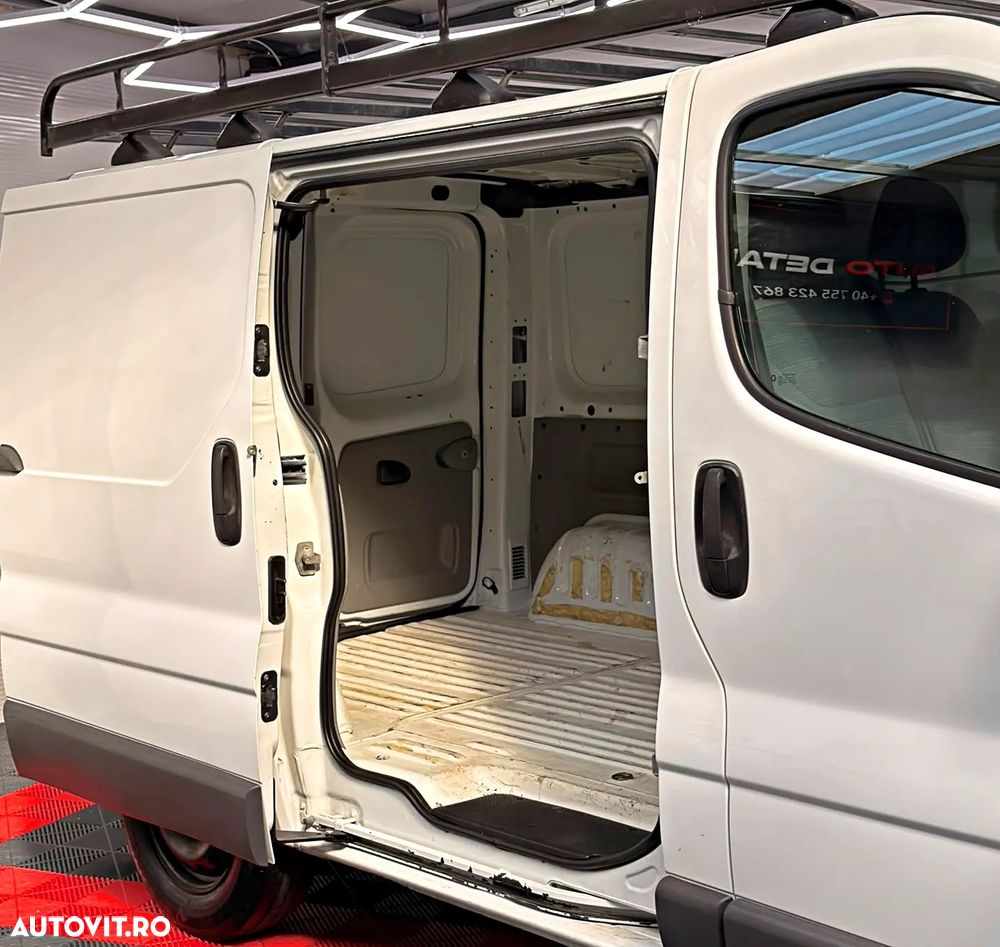 Renault TRAFIC - 16
