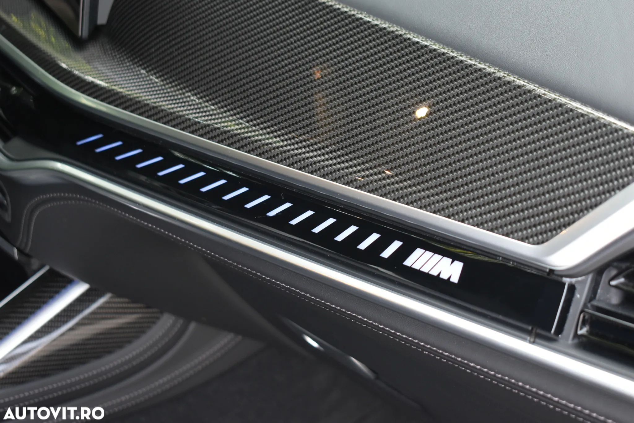 BMW X7 M60i xDrive AT MHEV - 31