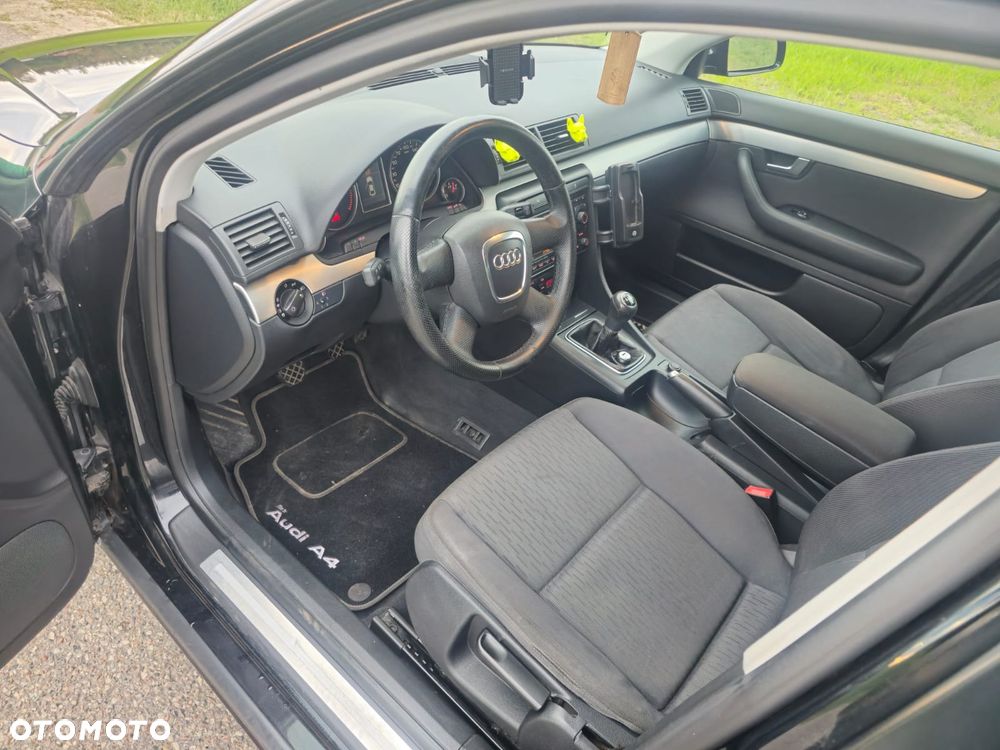 Audi A4 Avant - 9