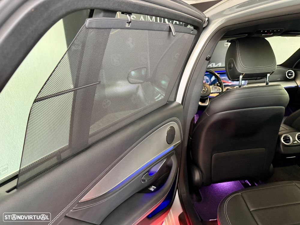 Mercedes-Benz E 300 de AMG Line - 19