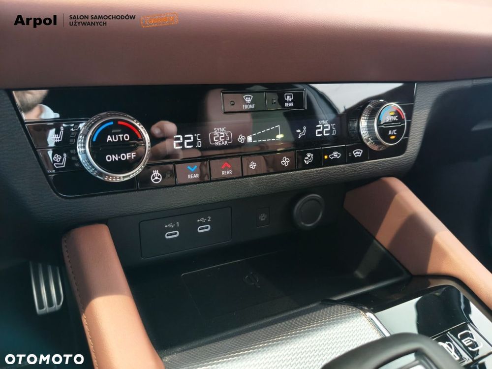 Mitsubishi Outlander Instyle Plus - 23