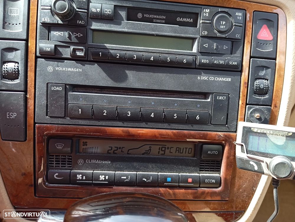 VW Passat Variant 1.9 TDi Confortl Tip - 4