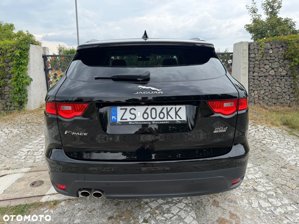 Jaguar F-Pace 2.0 i4D AWD R-Sport - 15