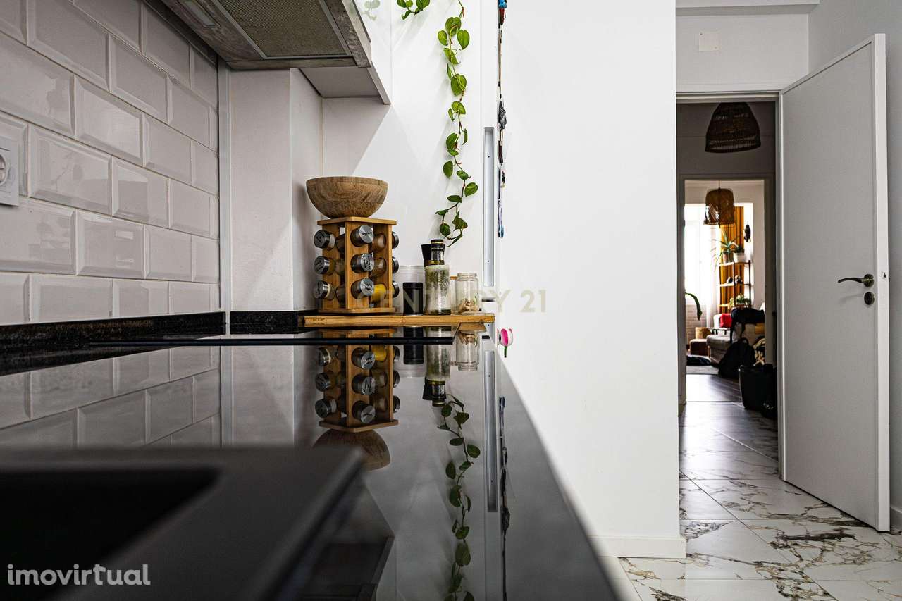 Apartamento T1 Remodelado na Torre da Marinha - Grande imagem: 5/14