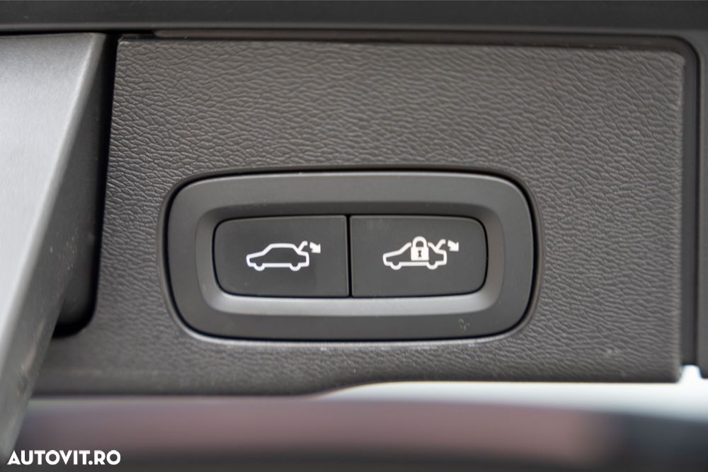 Volvo XC 60 B5 D AWD Geartronic RDesign - 11