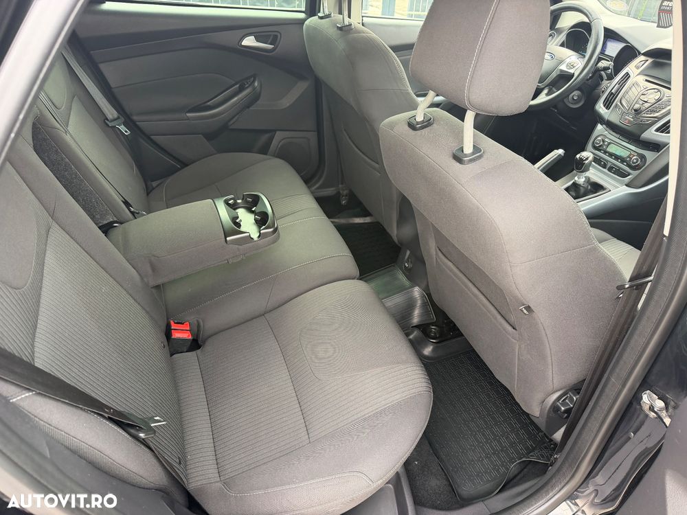 Ford Focus - 14